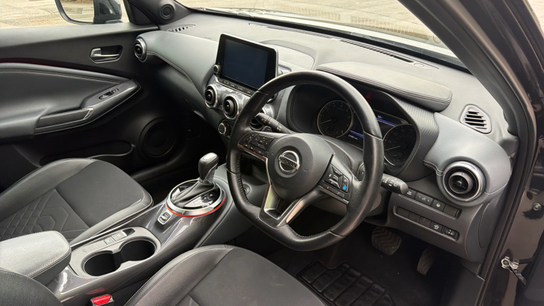 Nissan Juke 1.0 DiG-T Tekna 5dr DCT Petrol Hatchback